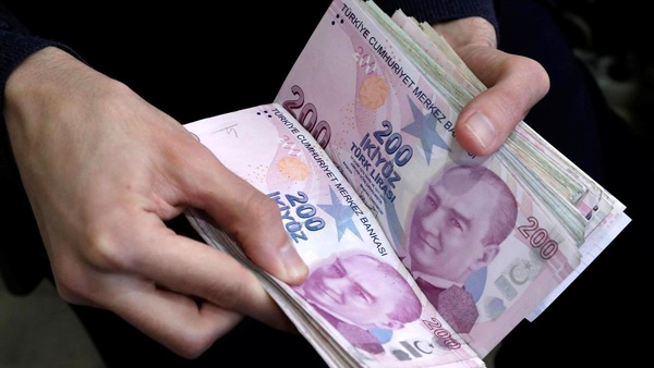 لیر ترکیه رکورد زد؛ کاهش ۲۷ درصدی ارزش در سال جاری