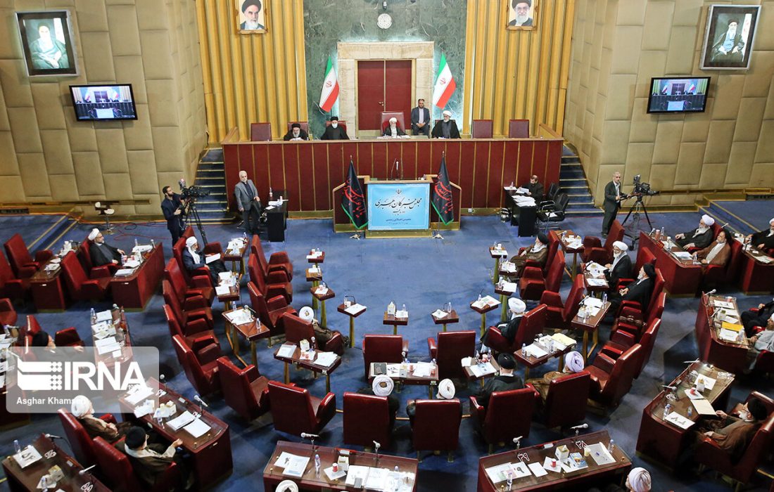در بیانیه ای اعلام شد: مجلس خبرگان : رهبر انقلاب تکلیف فتنه‌گران و خواص را روشن کردند