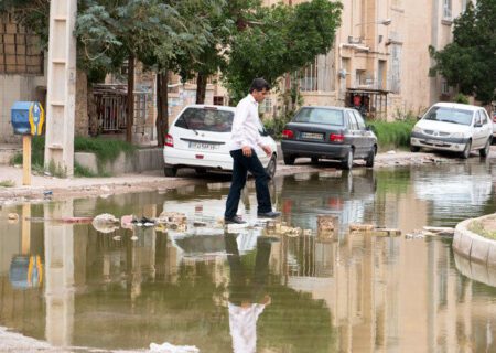 دفع آب‌های سطحی خسارت سنگینی به شبکه فاضلاب اهواز وارد کرده است