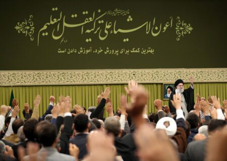 استفاده از قدرت برای صلح، دروغ ترامپ است