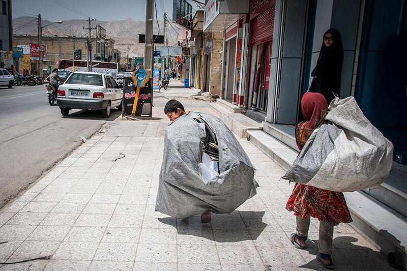 جولان کودکان کار اتباع در خیابان ها